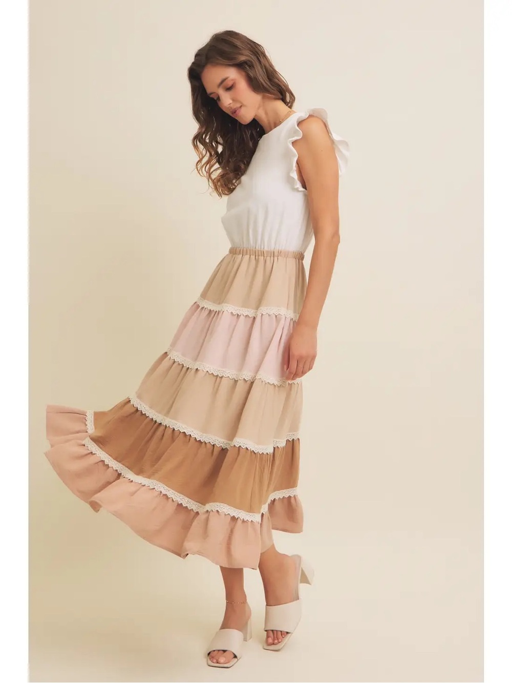 (208) Vanilla Latte Tiered Color-Block Lace Ruffle Midi Dress - L - NWT - Picture 2 of 4